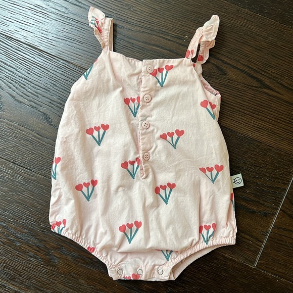 WYNKEN MUTED PINK CUORE ROMPER - Picture 3 of 5